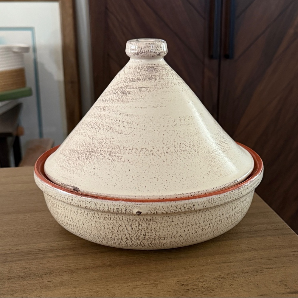 Tagine Clay Pot Cookware/Serving Dish
